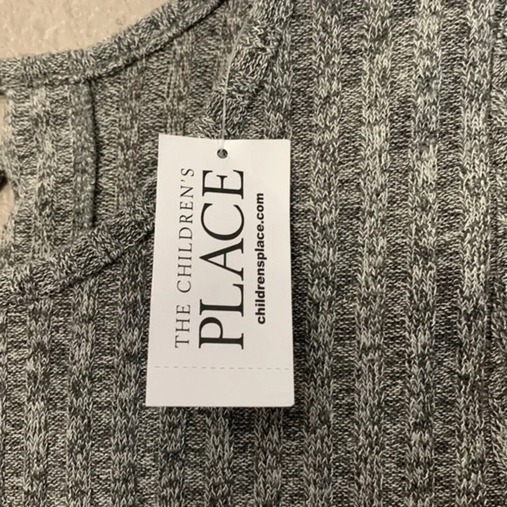 The Children's Place Girl short sleeves grey knit dress size Large(10-12)